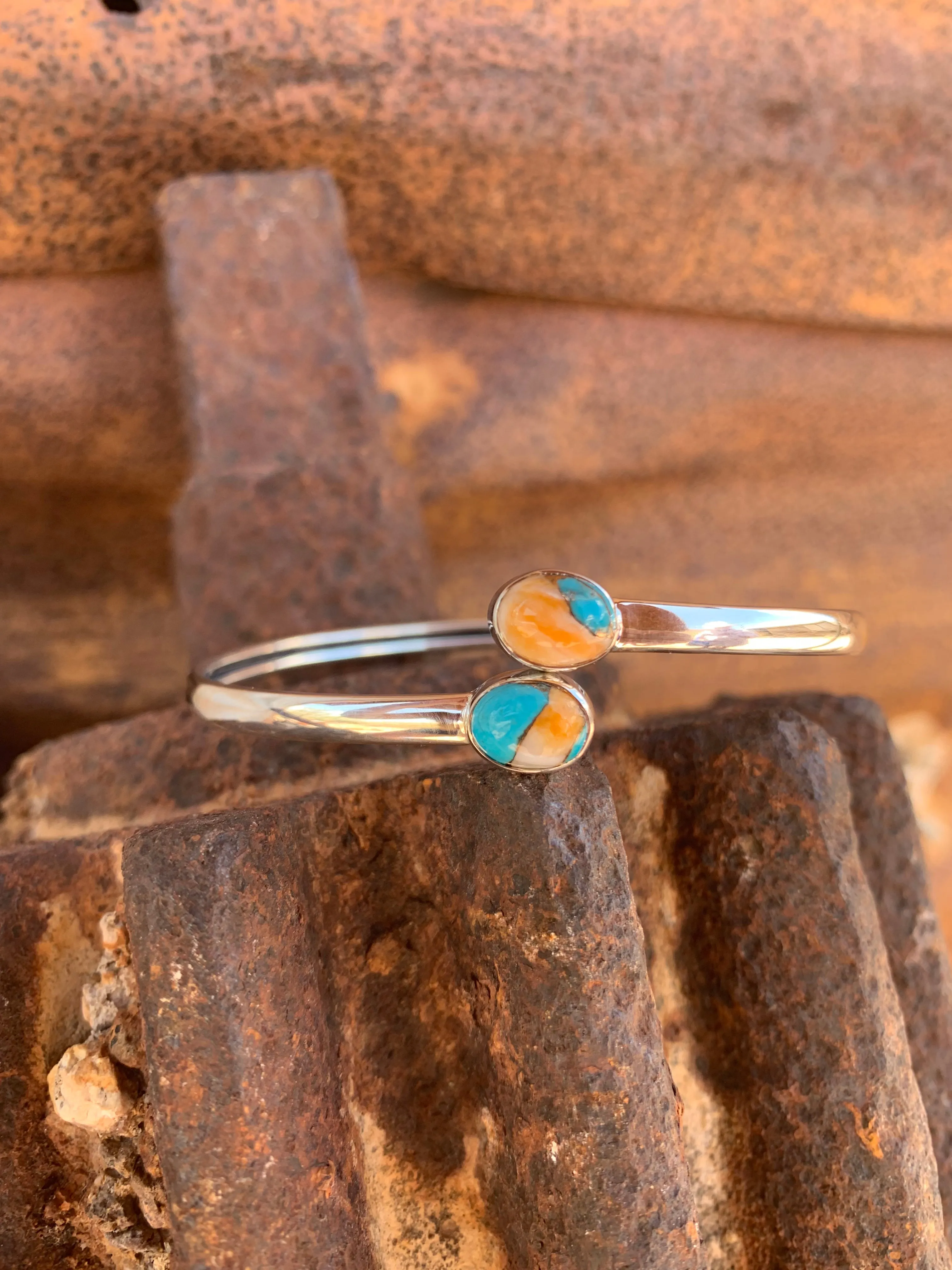 Bangle of Spiny Oyster & Turquoise