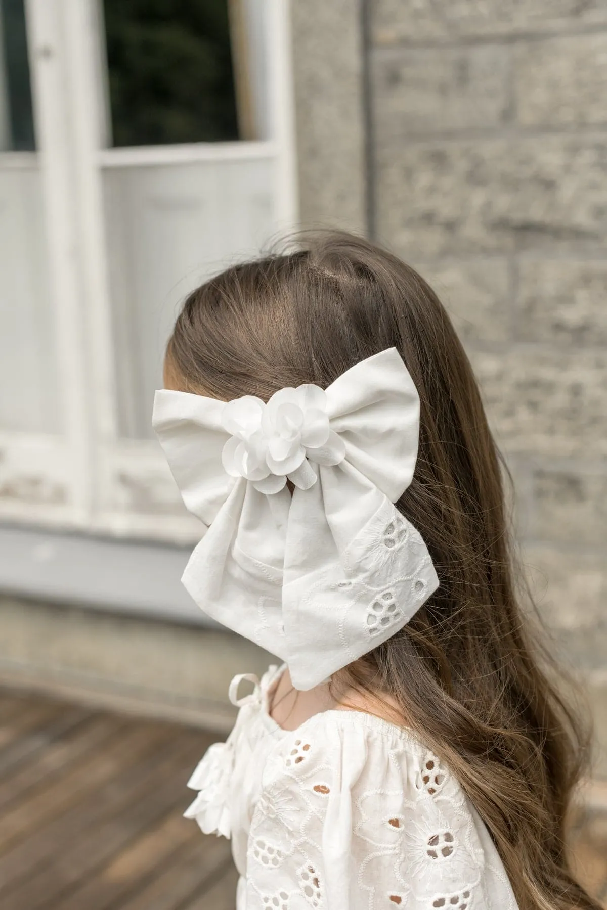 Blanca White Cotton Hair Bow