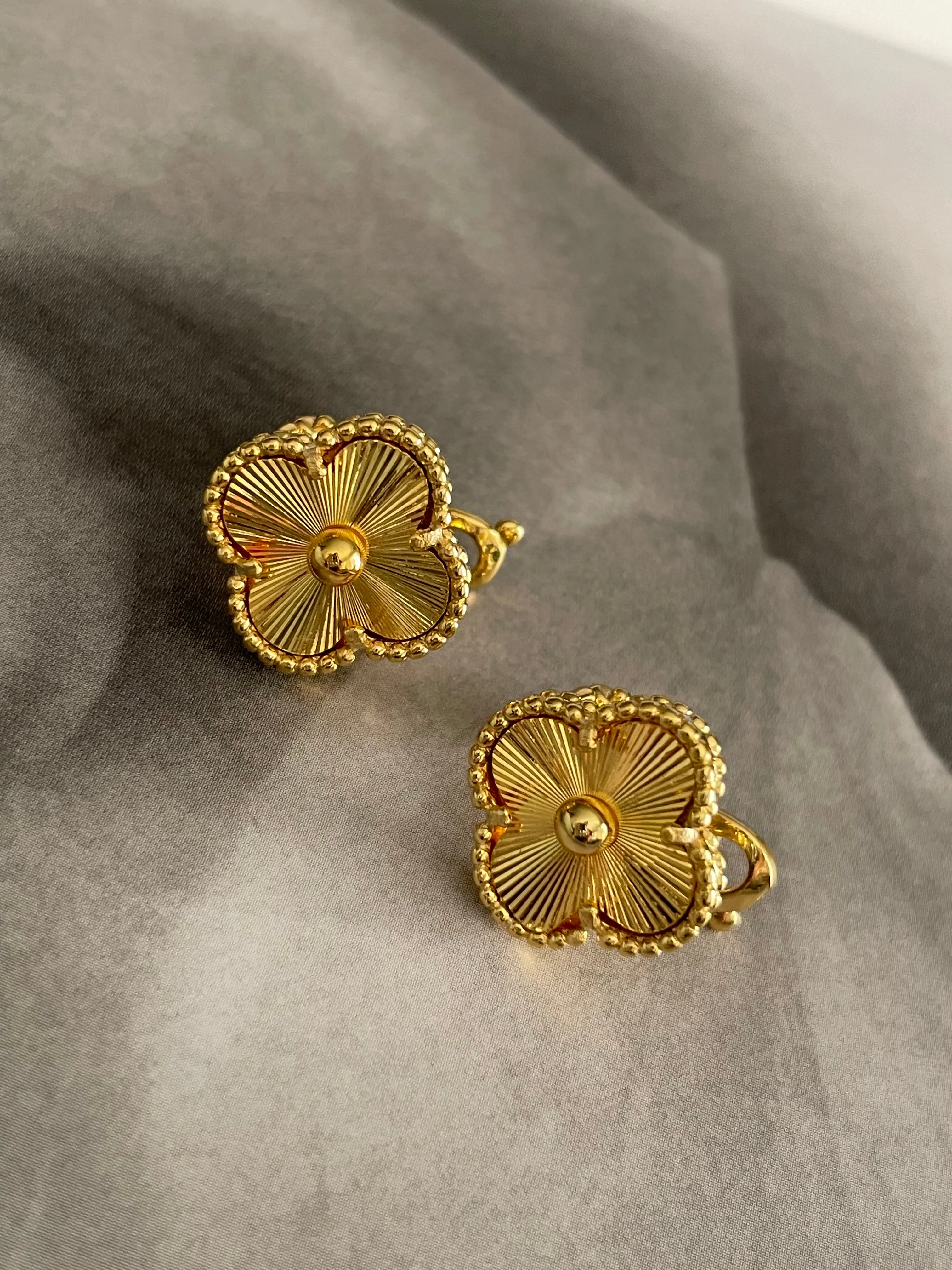 Clover Earrings