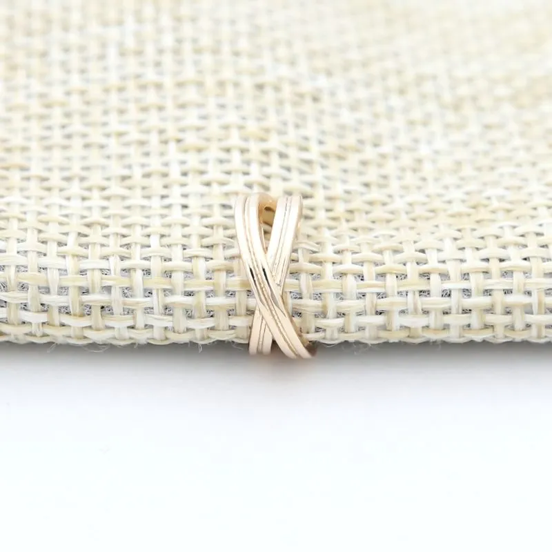 Cross Lines Ear Cuff - Gold