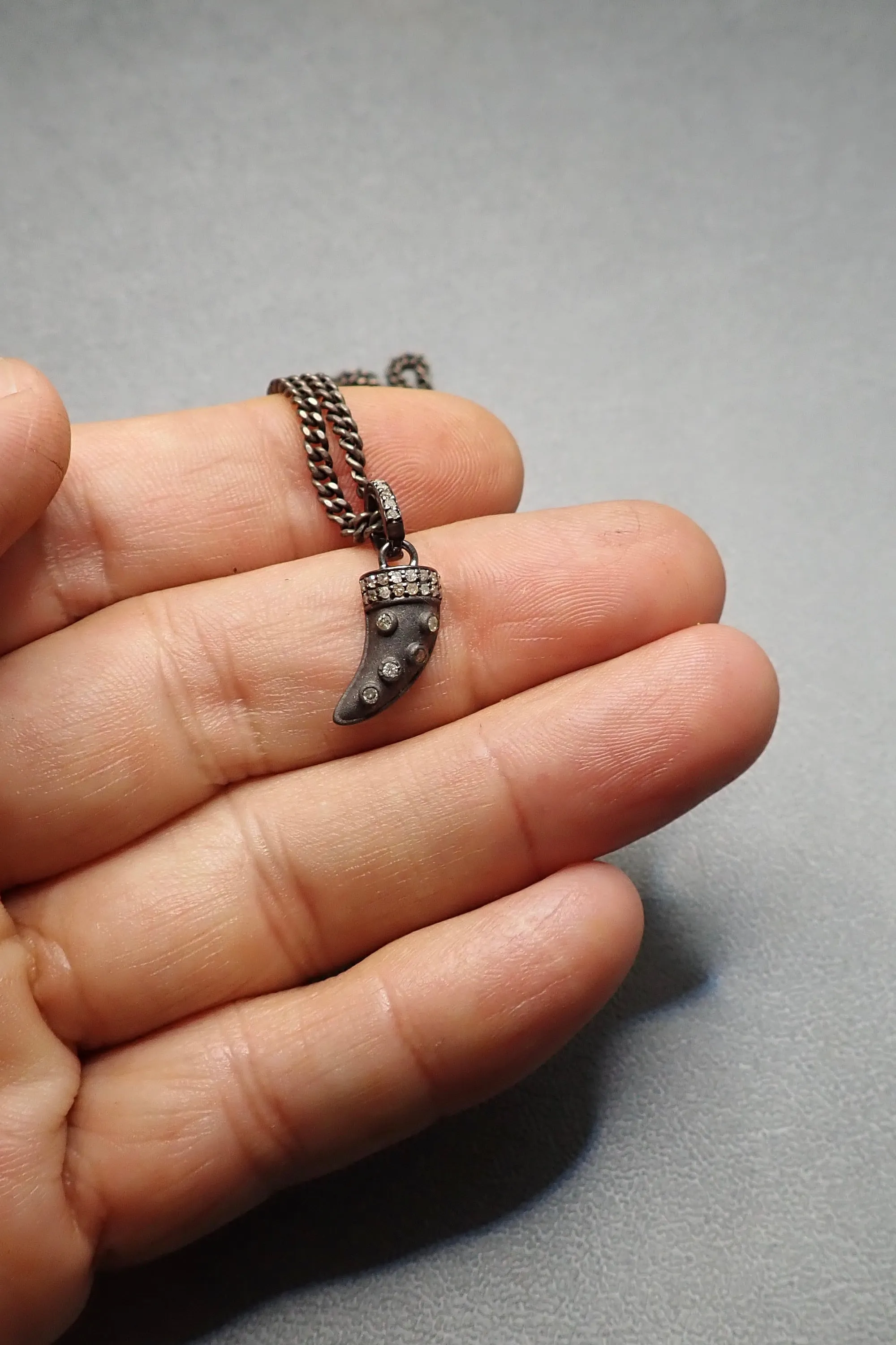 DIAMONDS HORN PENDANT