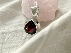 Garnet Ansley Pendant - Teardrop