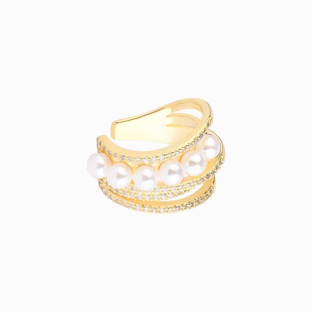 Glam Pearl Ear Cuff