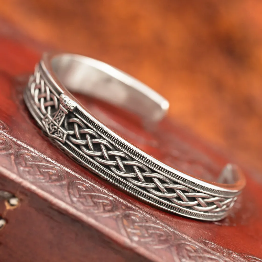 Mjolnir and knotwork Bangle