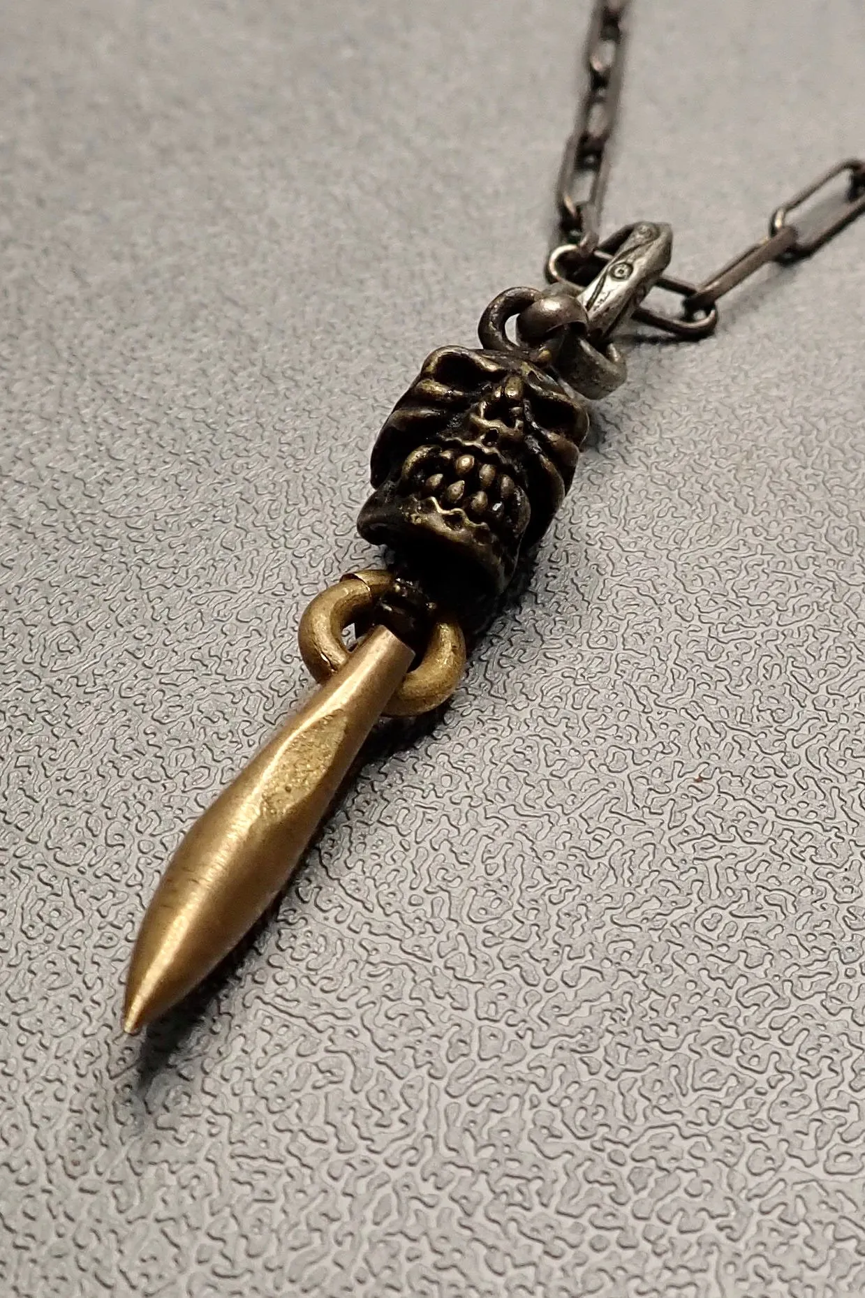 SKULL HORN PENDANT