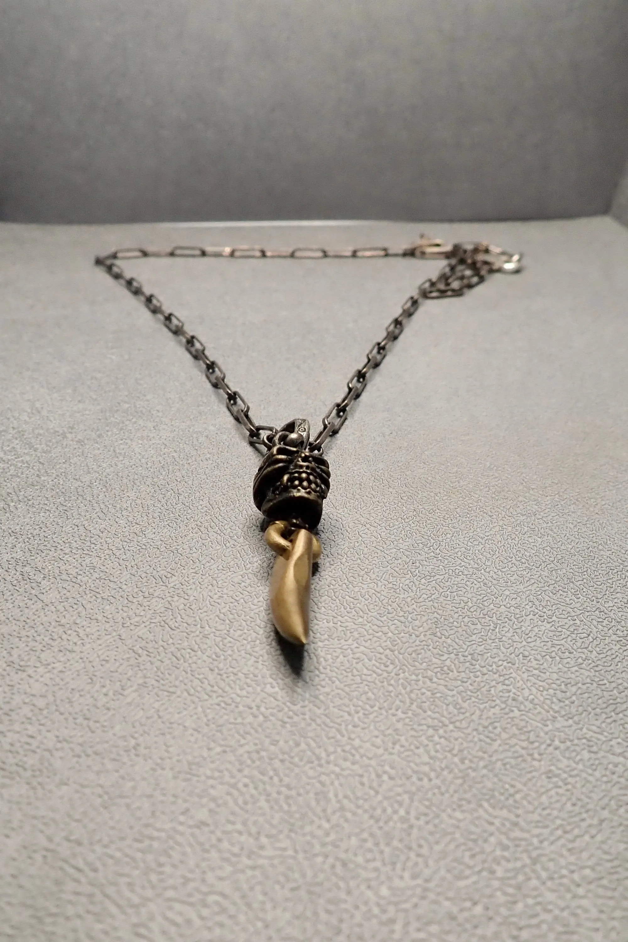 SKULL HORN PENDANT